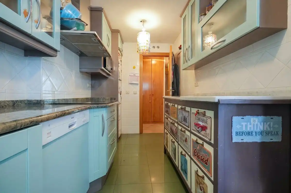 Cocina de Casa adosada en venta en Guadalajara con Aire acondicionado, Calefacción y Terraza