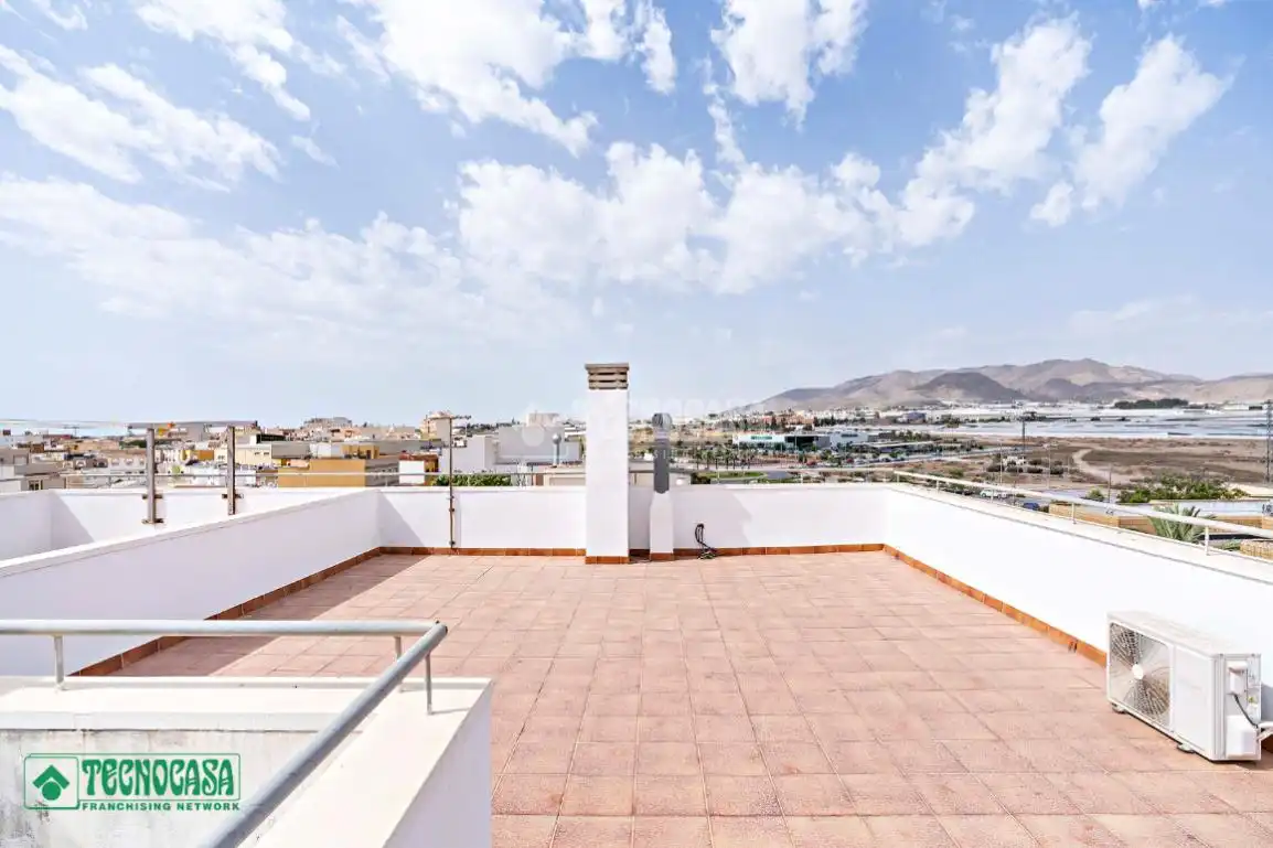Terrasse von Dachboden zum Verkauf in El Ejido mit Klimaanlage, Heizung und Terrasse