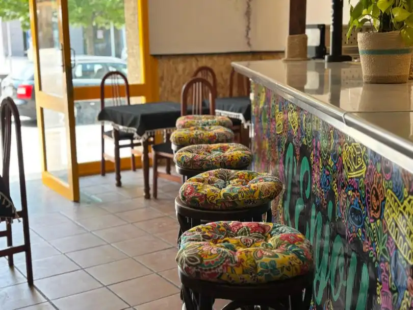 Local comercial en traspaso en Plaça Hostal 11, imagen 4