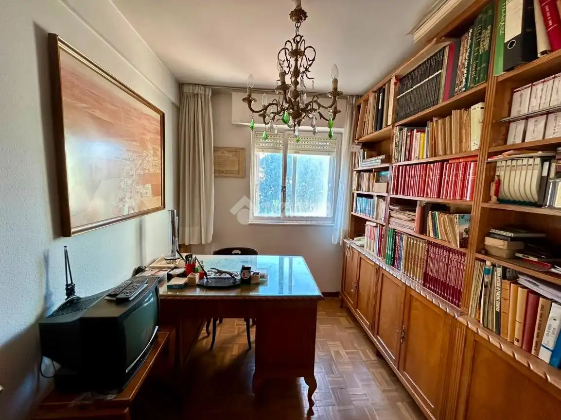 Piso en venta en Madrid con Calefacción, Terraza y Balcón