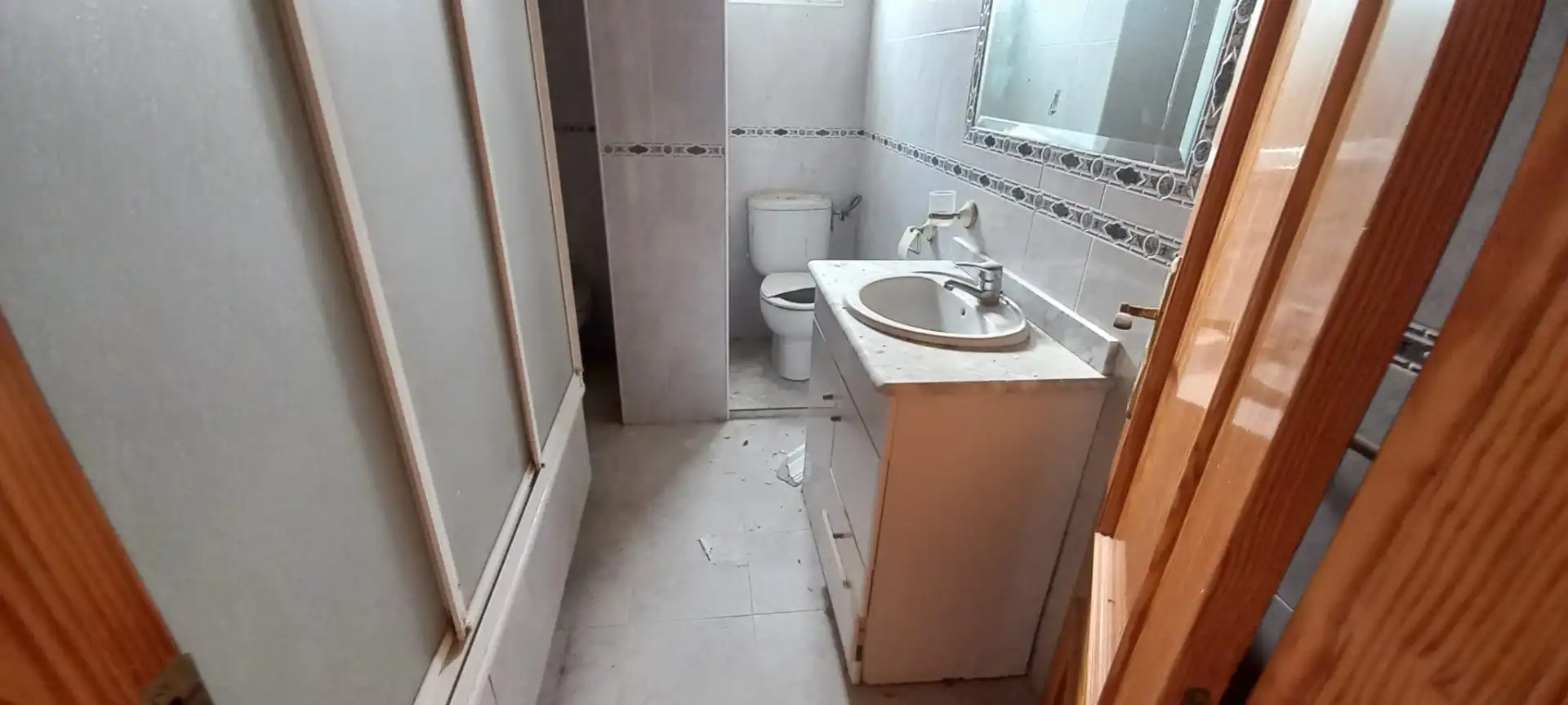 Bathroom of Houses for sale in Álora