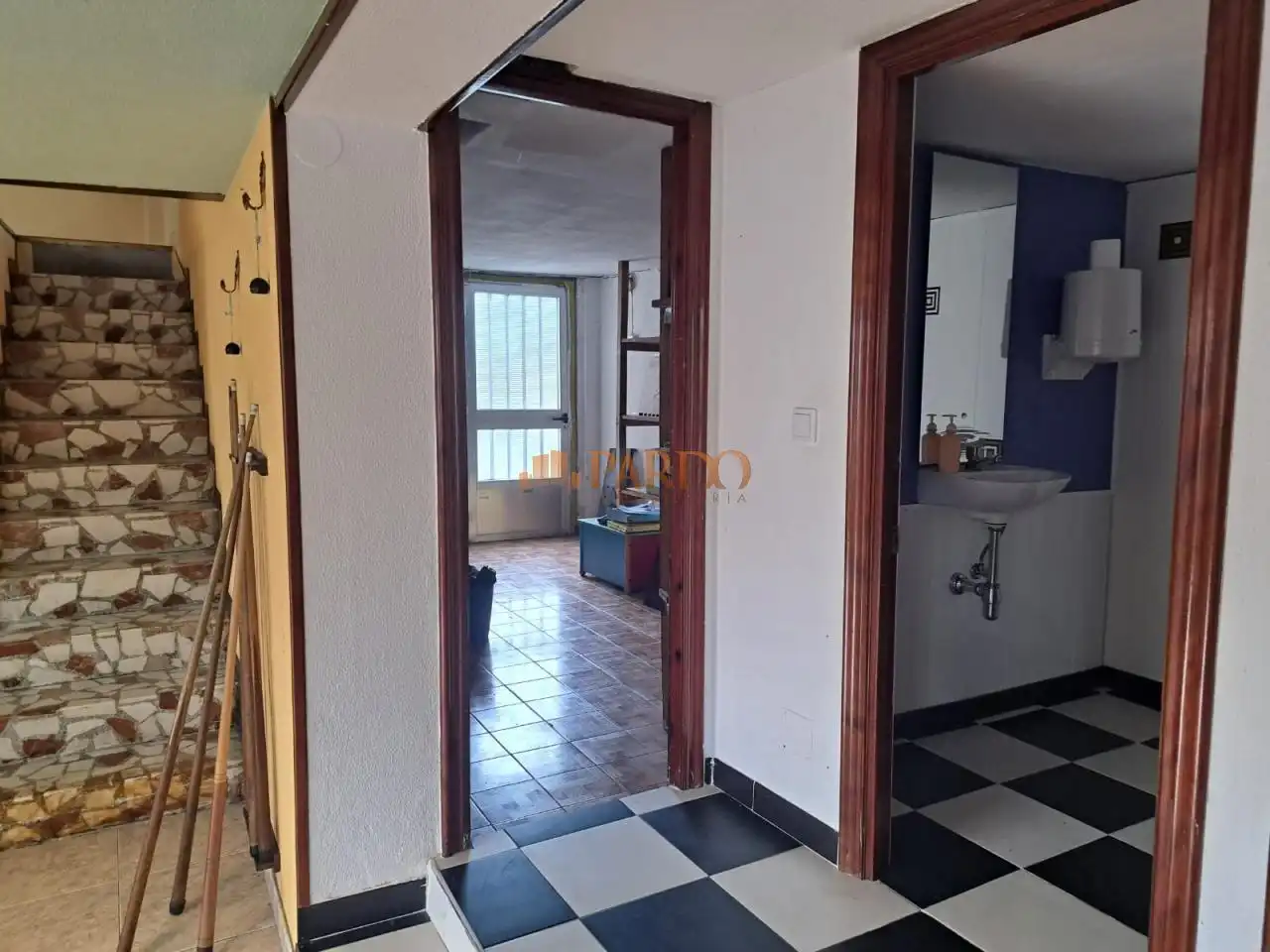 Commercial properties for sale in Fene