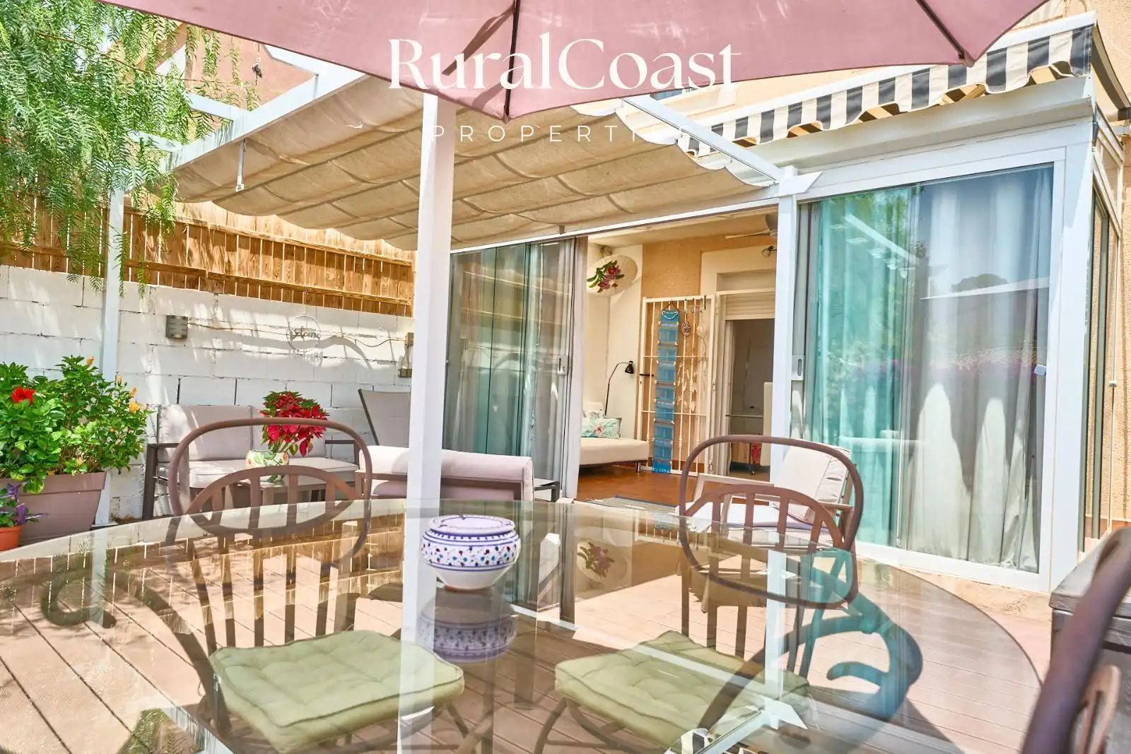 Terraza de Casa adosada en venta en Aigües con Aire acondicionado, Calefacción y Jardín privado