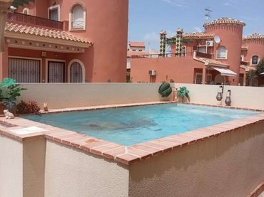 Villa avec piscine à vendre à Orihuela Costa
