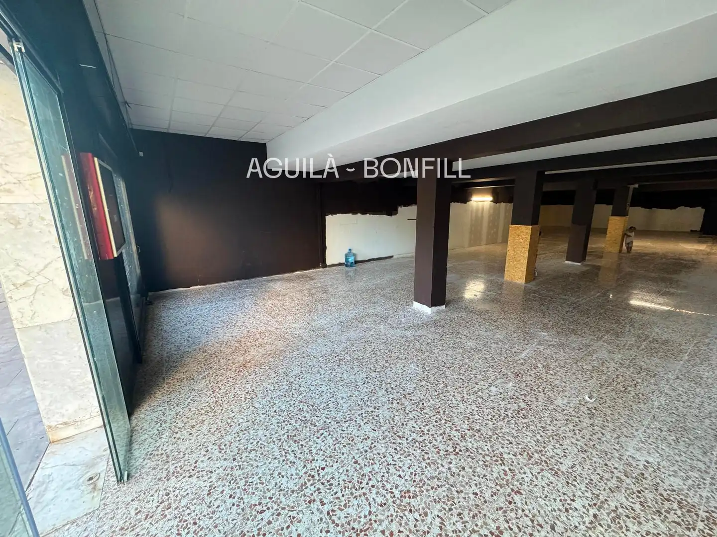 Local comercial de lloguer a Córcega 17, imagen 7
