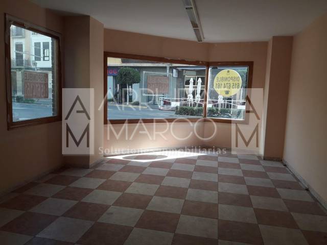 Local comercial en Alquiler en Piscinas
