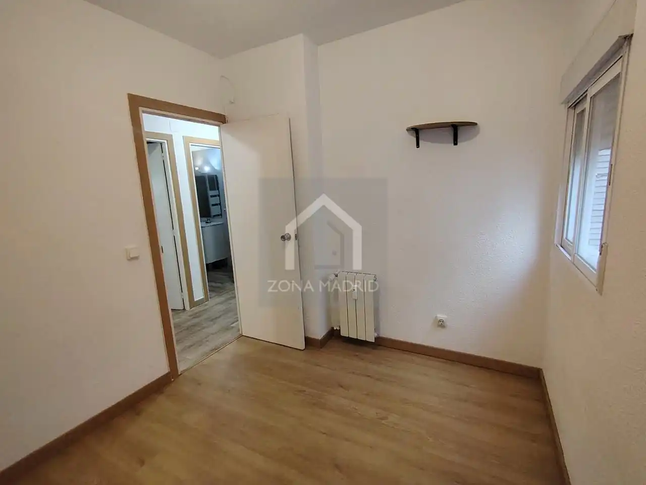 Habitación de Piso en venta en Madrid con Terraza