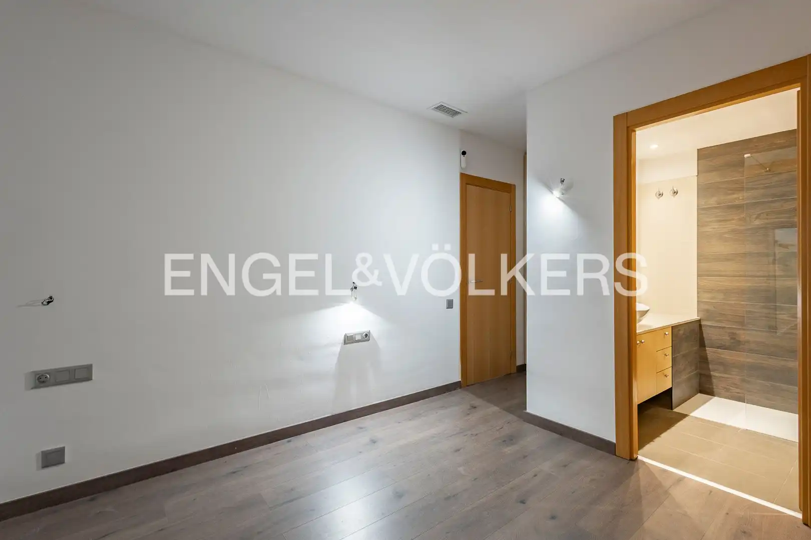 Apartments for sale in Sant Cugat del Vallès  with Air Conditioner, Heating and Private garden