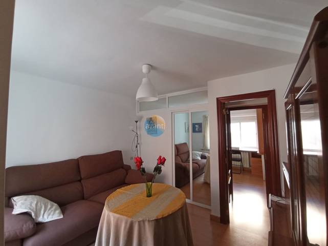 Piso en Alquiler en Tejares en San Bernardo