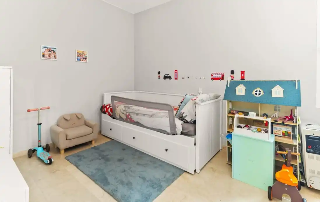 Bedroom of Houses for sale in Estepona Pueblo