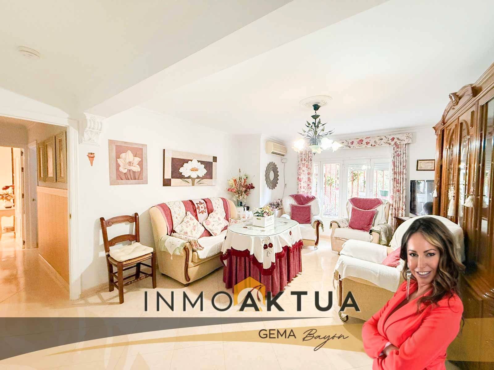 Living room of Flat for sale in Jerez de la Frontera  with Air Conditioner, Storage room and Furnished
