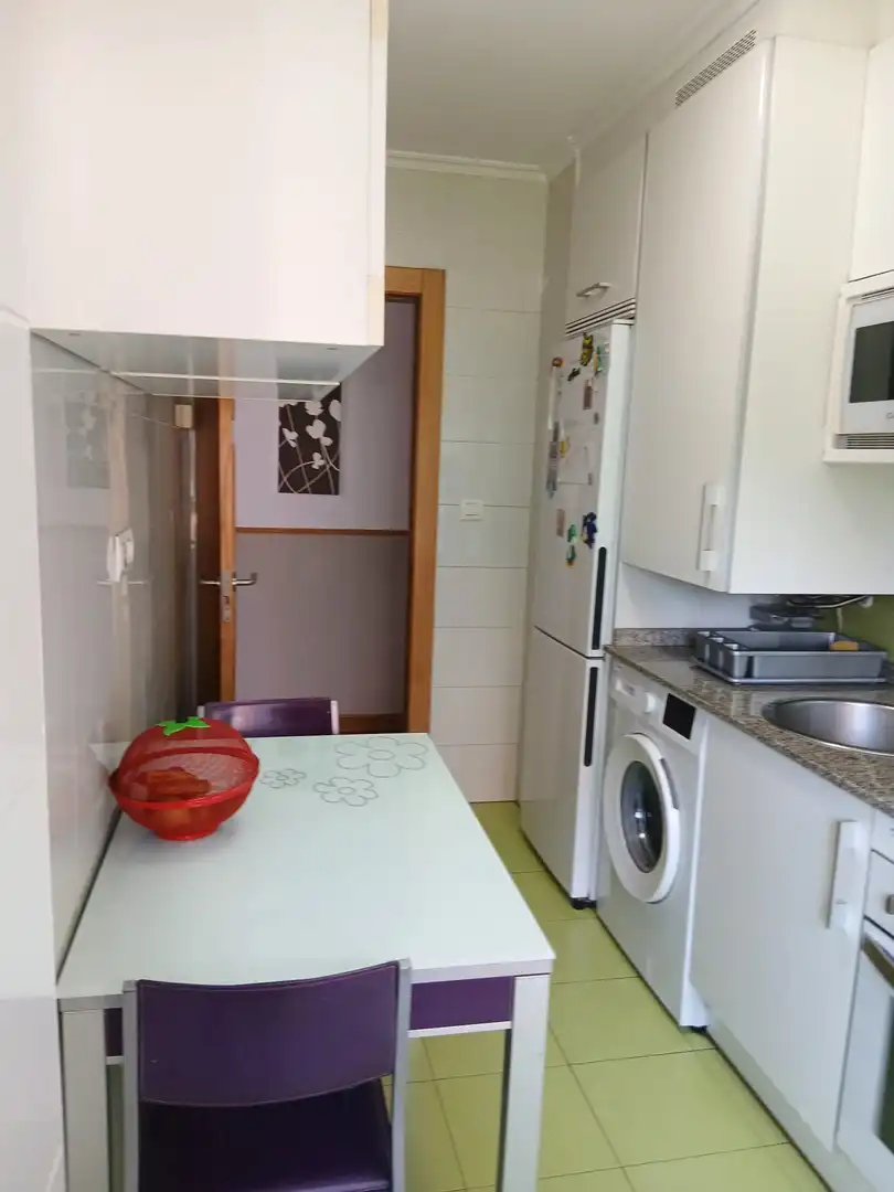 Cocina de Piso en venta en Gijón  con Calefacción, Parquet y Trastero