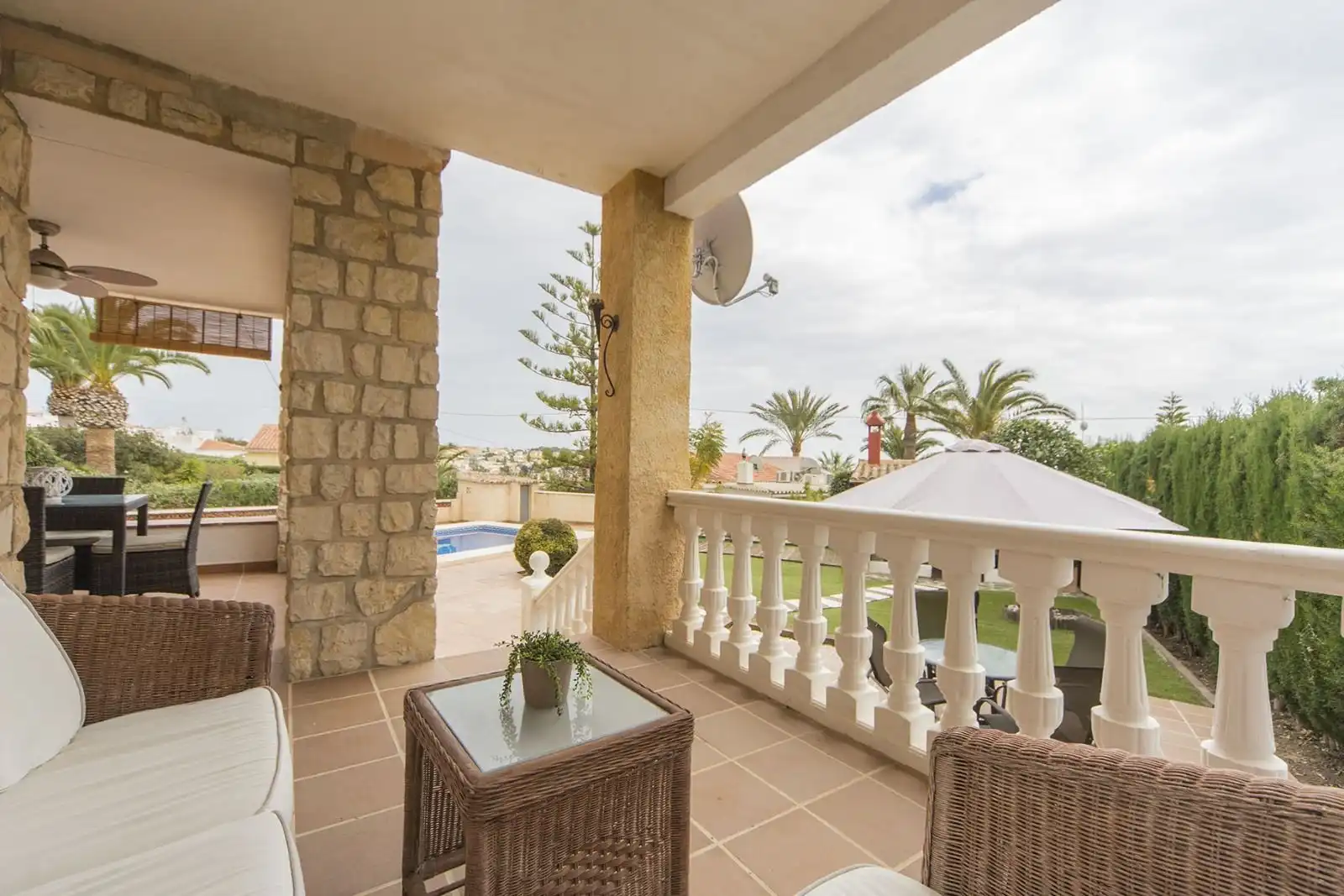 Terrace of Houses for sale in Calpe / Calp  with Air Conditioner, Heating and Private garden
