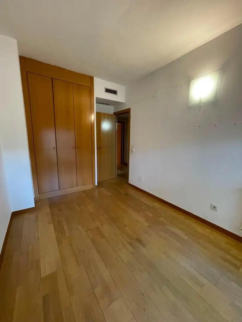 Schlafzimmer von Wohnung zur Miete in Las Rozas de Madrid mit Klimaanlage, Heizung und Terrasse