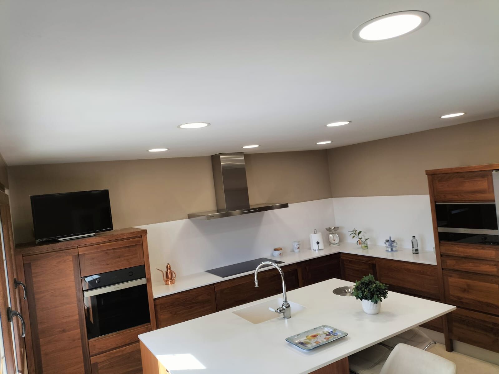 Kitchen of House or chalet for sale in Valverde del Majano  with Heating, Private garden and Parquet flooring