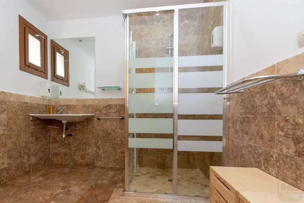 Badezimmer von Gebäude zum Verkauf in Níjar