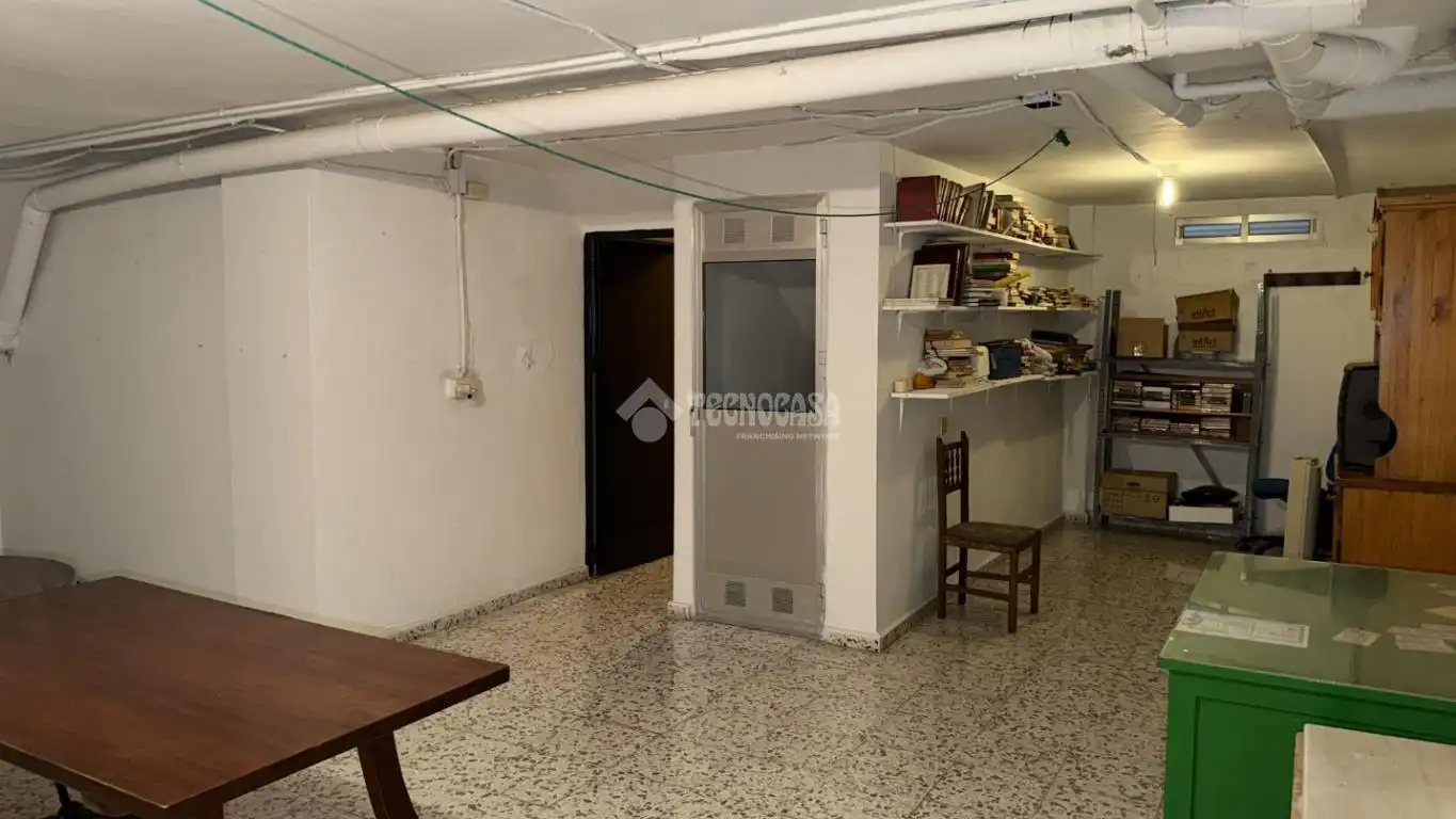 Casa adosada en venta en Sevilla con Aire acondicionado y Alarma