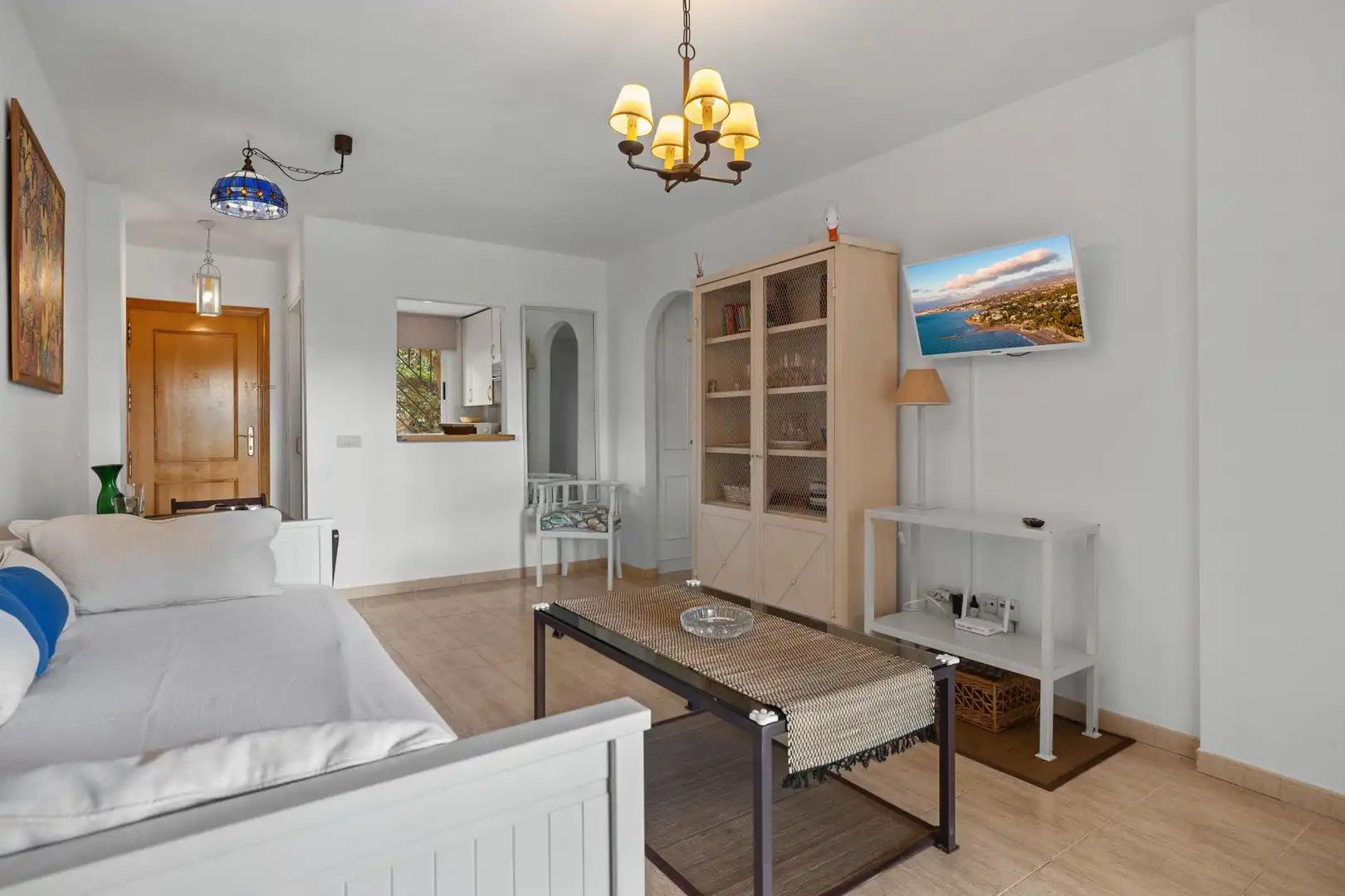 Wohnzimmer von Wohnung zur Miete in Mijas mit Klimaanlage, Heizung und Privatgarten