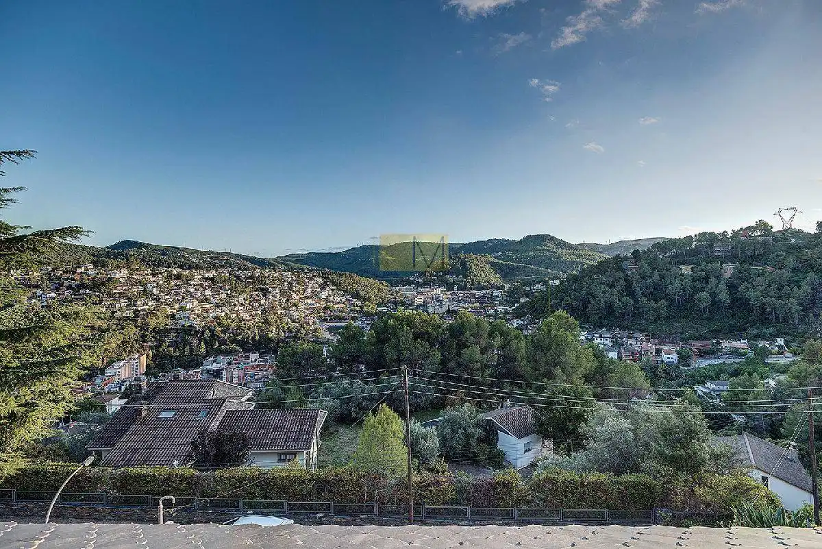 Vista exterior de Casa o chalet en venta en Vallirana con Aire acondicionado, Calefacción y Jardín privado