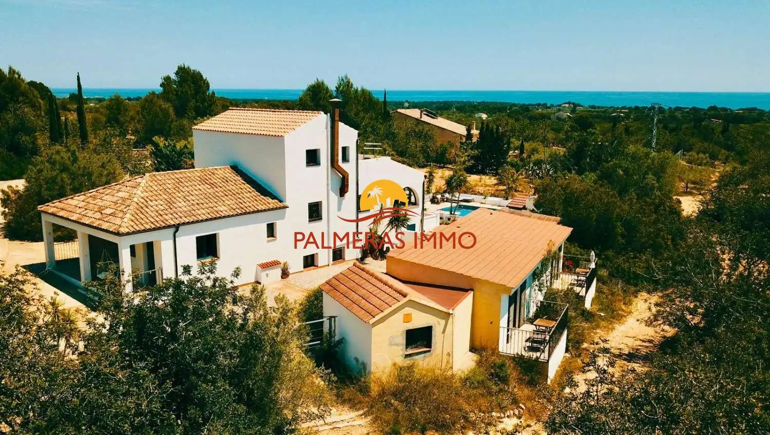 Vista exterior de Finca rústica en venta en L'Ametlla de Mar  con Trastero y Piscina