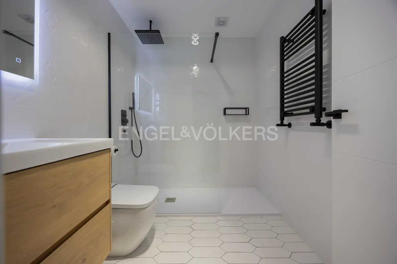 Baño de Casa adosada en venta en Larrabetzu con Aire acondicionado, Calefacción y Jardín privado