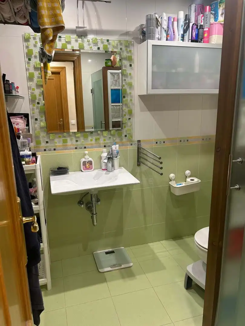 Bathroom of Flat for sale in Villaquilambre  with Heating