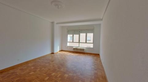 Photo 2 of Flat for sale in Cruz de Barkazio / Barkazio Gurutzeko Kalea, Rochapea, Navarra