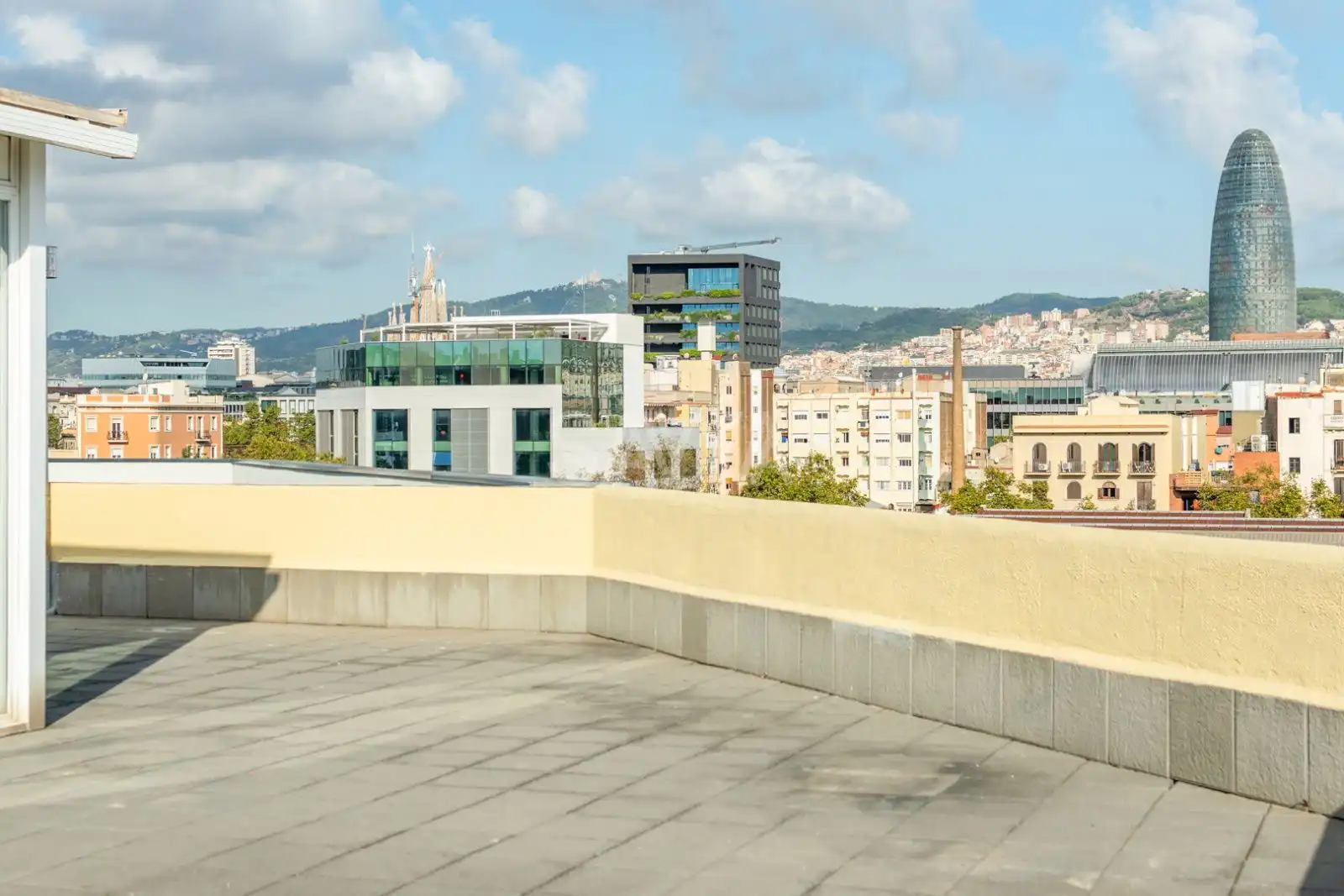 Terrace of Office for sale in Barcelona