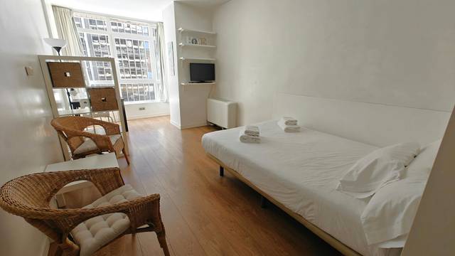 Edificio en Alquiler en N/A en Castilla