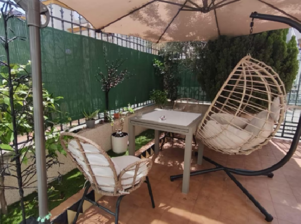 Terraza de Planta baja en venta en Guardamar del Segura con Aire acondicionado, Calefacción y Jardín privado