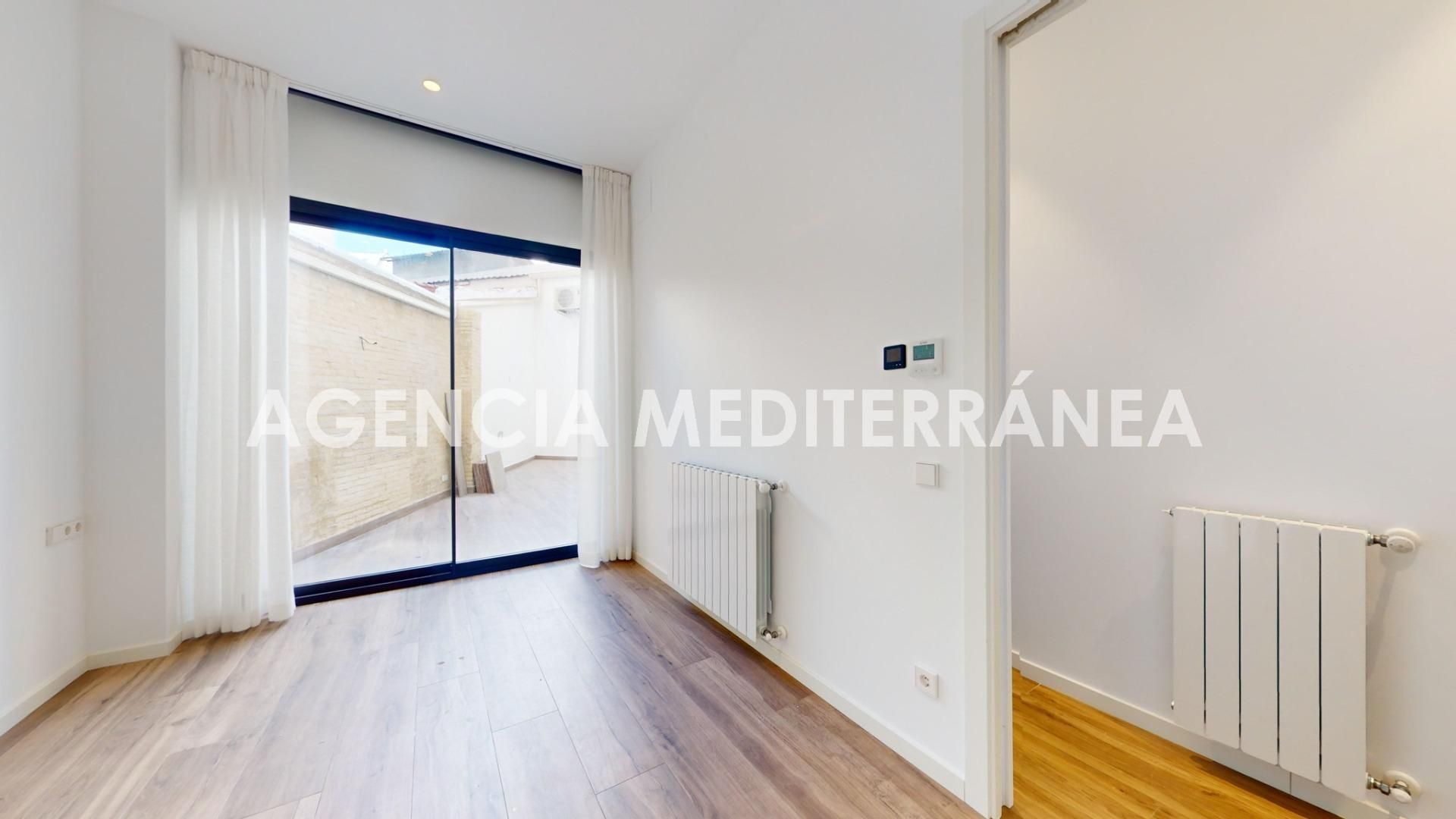 Dormitori de Pis en venda en  Valencia Capital amb Aire condicionat, Calefacció i Terrassa