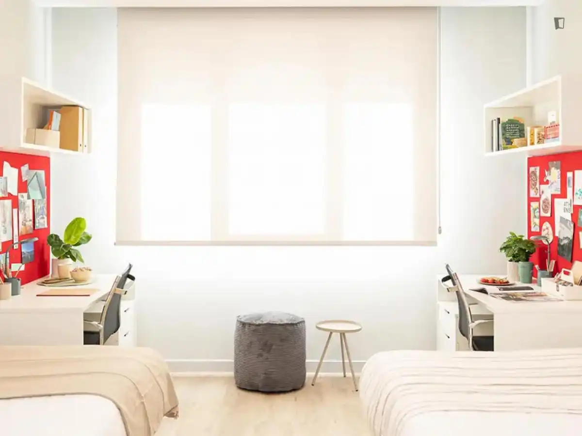 Bedroom of Flat for share in Madrid  with Air Conditioner, Heating and Swimming Pool