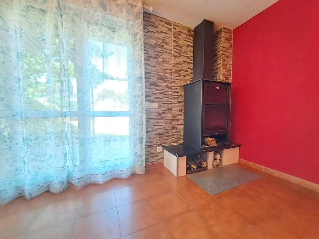 Sala de estar de Casa o chalet en venta en Valdorros con Calefacción, Jardín privado y Parquet