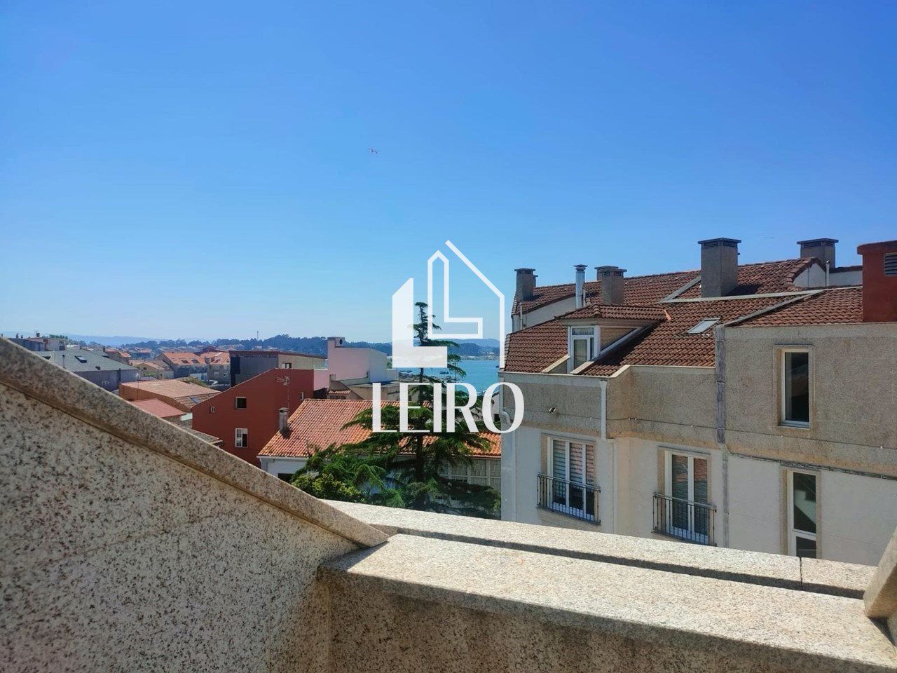 Außenansicht von Dachboden zum Verkauf in A Illa de Arousa  mit Heizung, Abstellraum und Möbliert