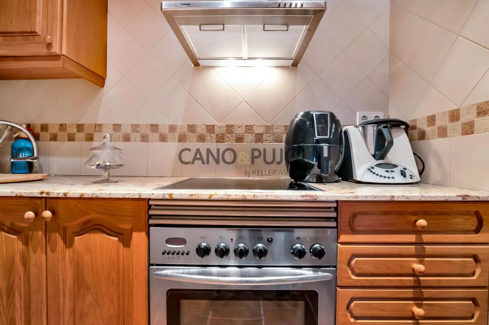 Cuina de Casa o xalet en venda en Bigues i Riells del Fai amb Aire condicionat, Calefacció i Terrassa