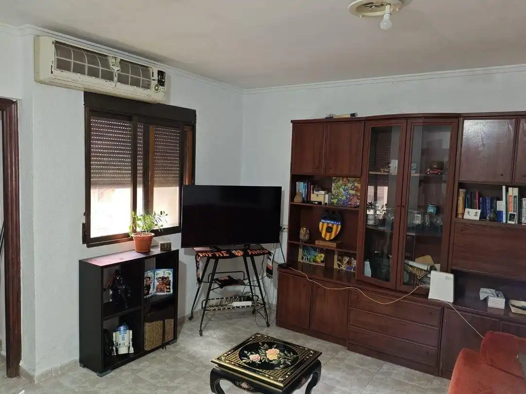 Sala d'estar de Casa o xalet en venda en Valencia amb Terrassa, Traster i Moblat