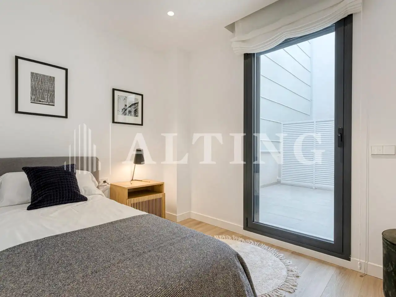 Bedroom of Flat for sale in Barcelona  with Heating, Parquet flooring and Terrace