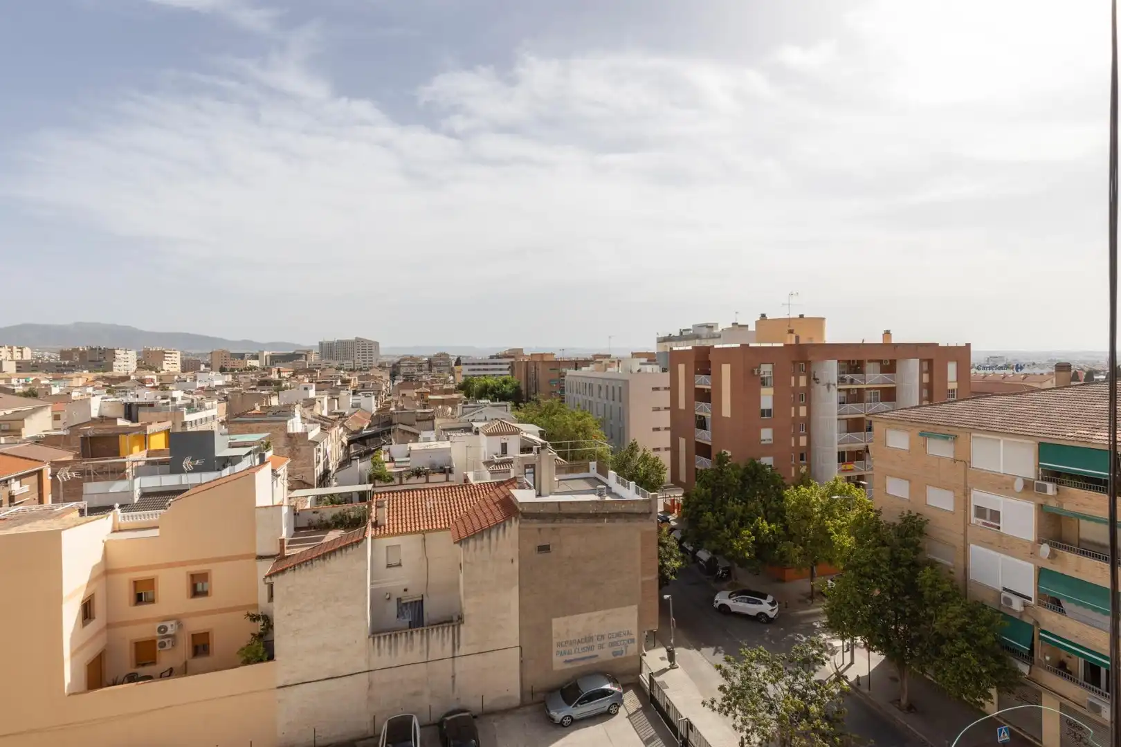Vista exterior de Piso en venta en Granada con Aire acondicionado, Calefacción y Balcón