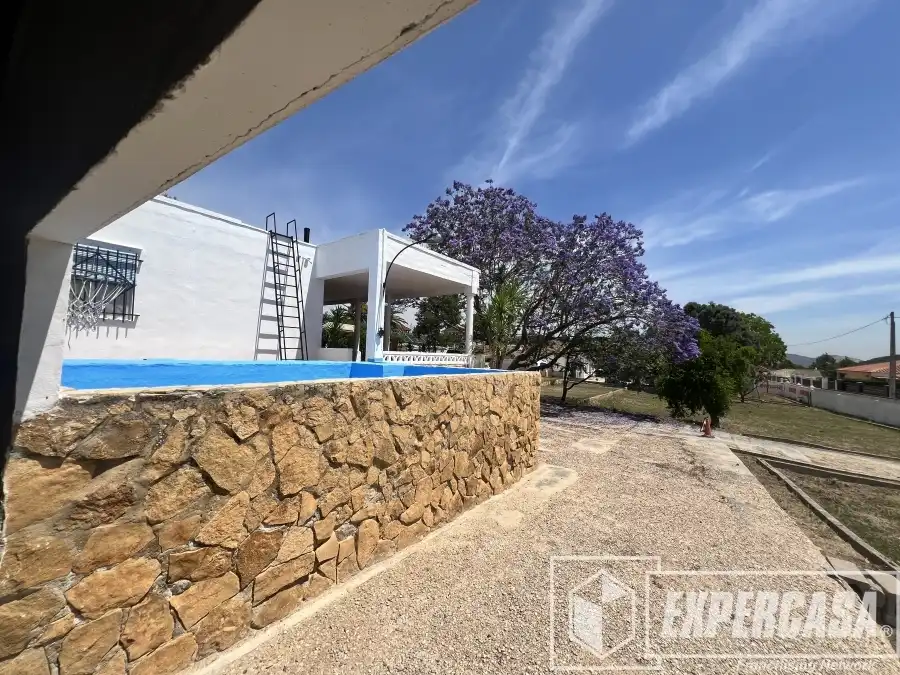 Terrassa de Casa o xalet en venda en Torrent amb Terrassa i Piscina