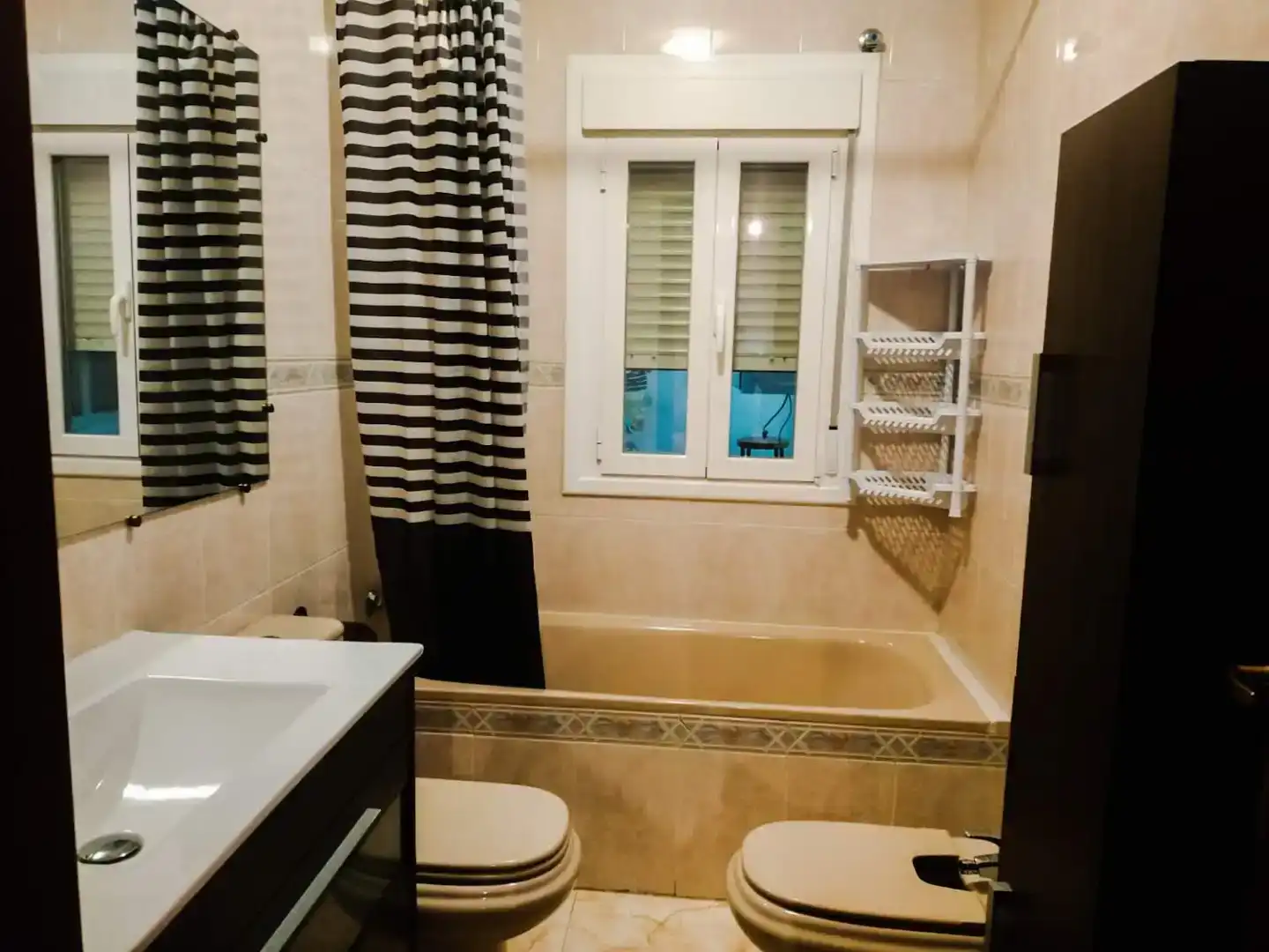 Bathroom of Flat for rent in El Tiemblo   with Air Conditioner