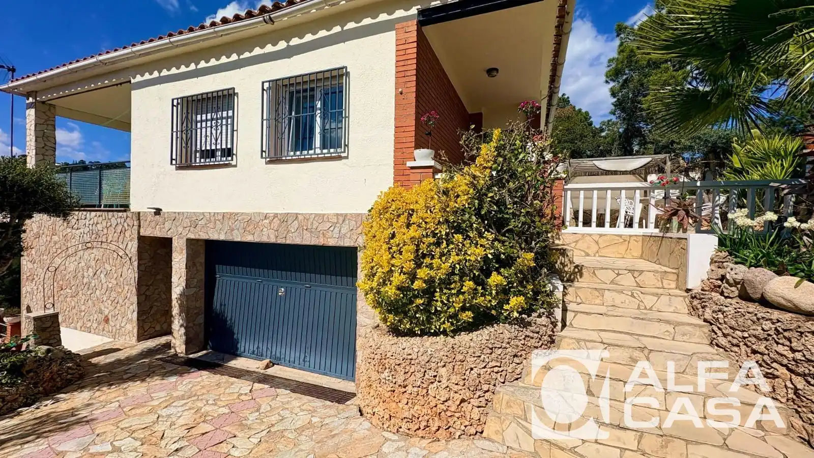 Casa amb piscina en venda a Lloret Residencial - Montlloret, imagen 5