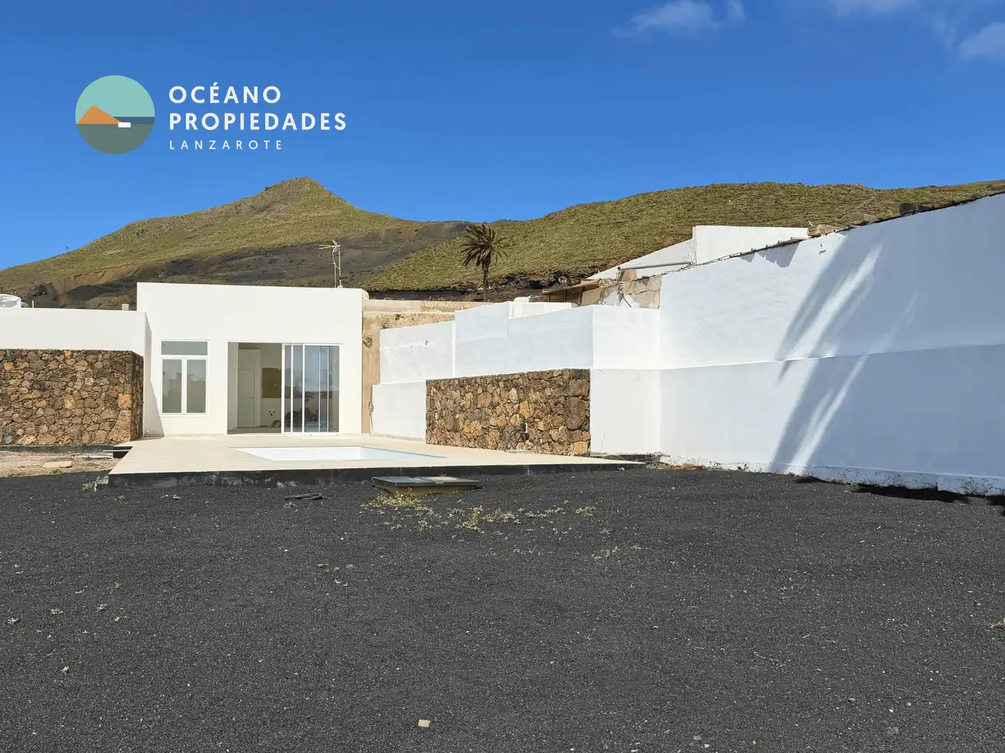 Exterior view of Houses for sale in Haría  with Private garden and Swimming Pool