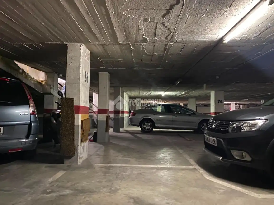Aparcament de Garatge en venda en L'Hospitalet de Llobregat