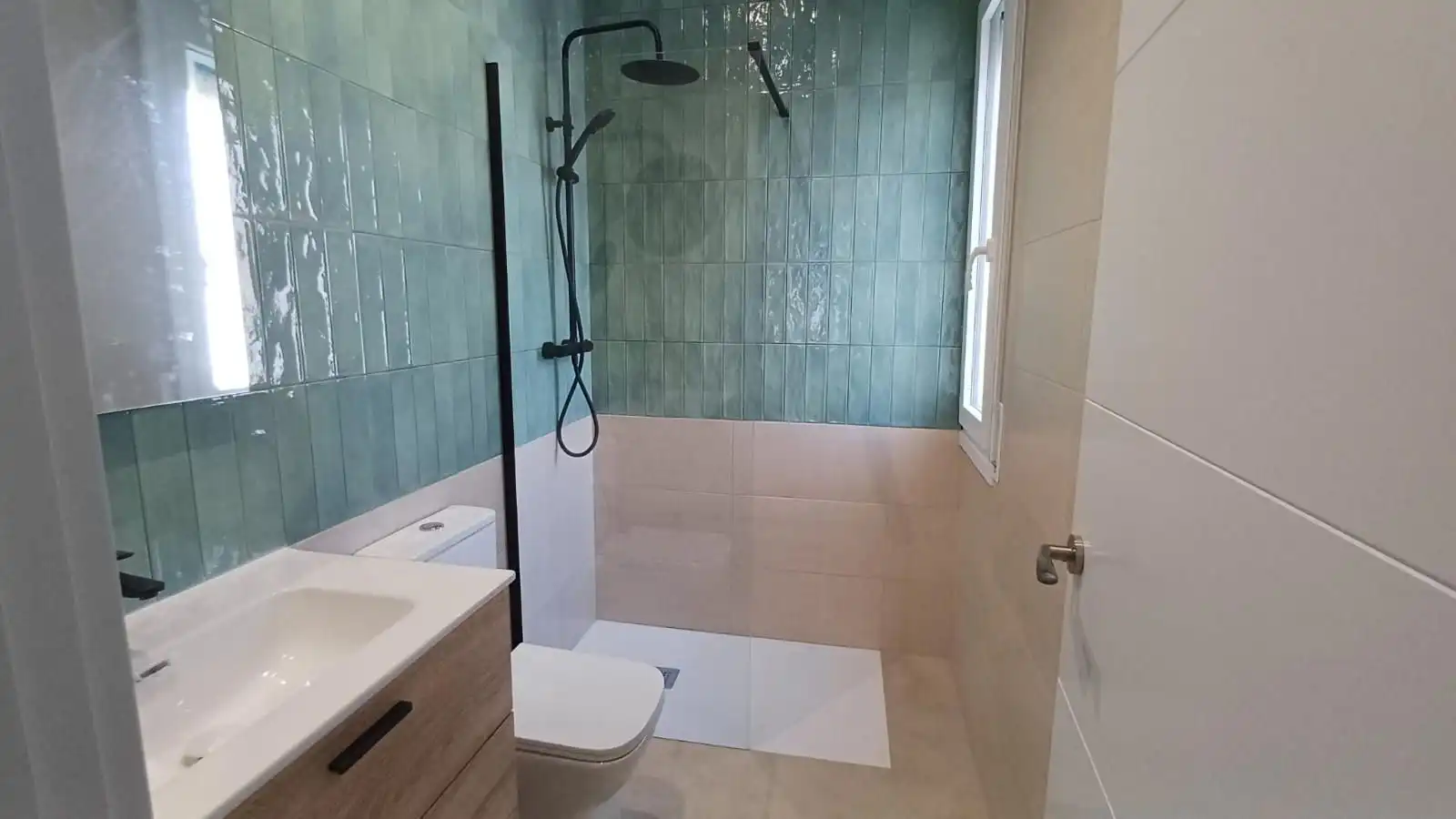 Baño de Piso en venta en Sabadell con Aire acondicionado, Calefacción y Terraza