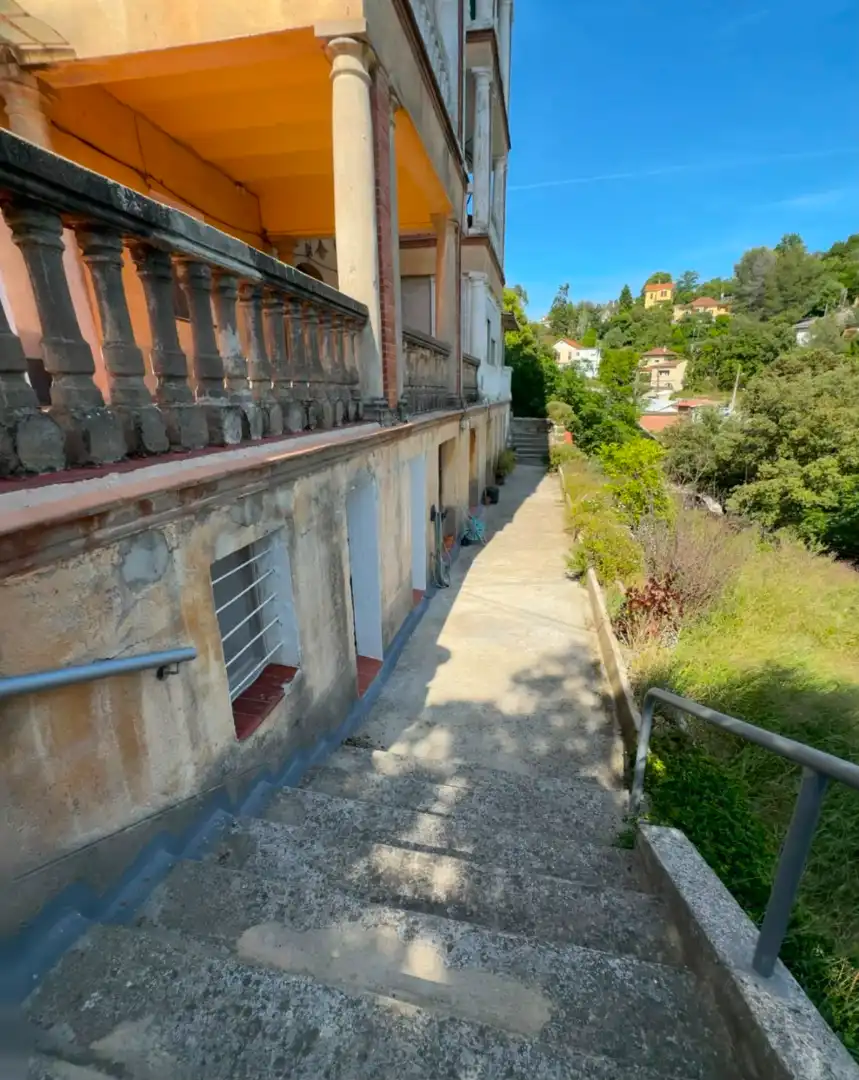 Vista exterior de Piso en venta en Sant Cugat del Vallès con Calefacción, Trastero y Horno