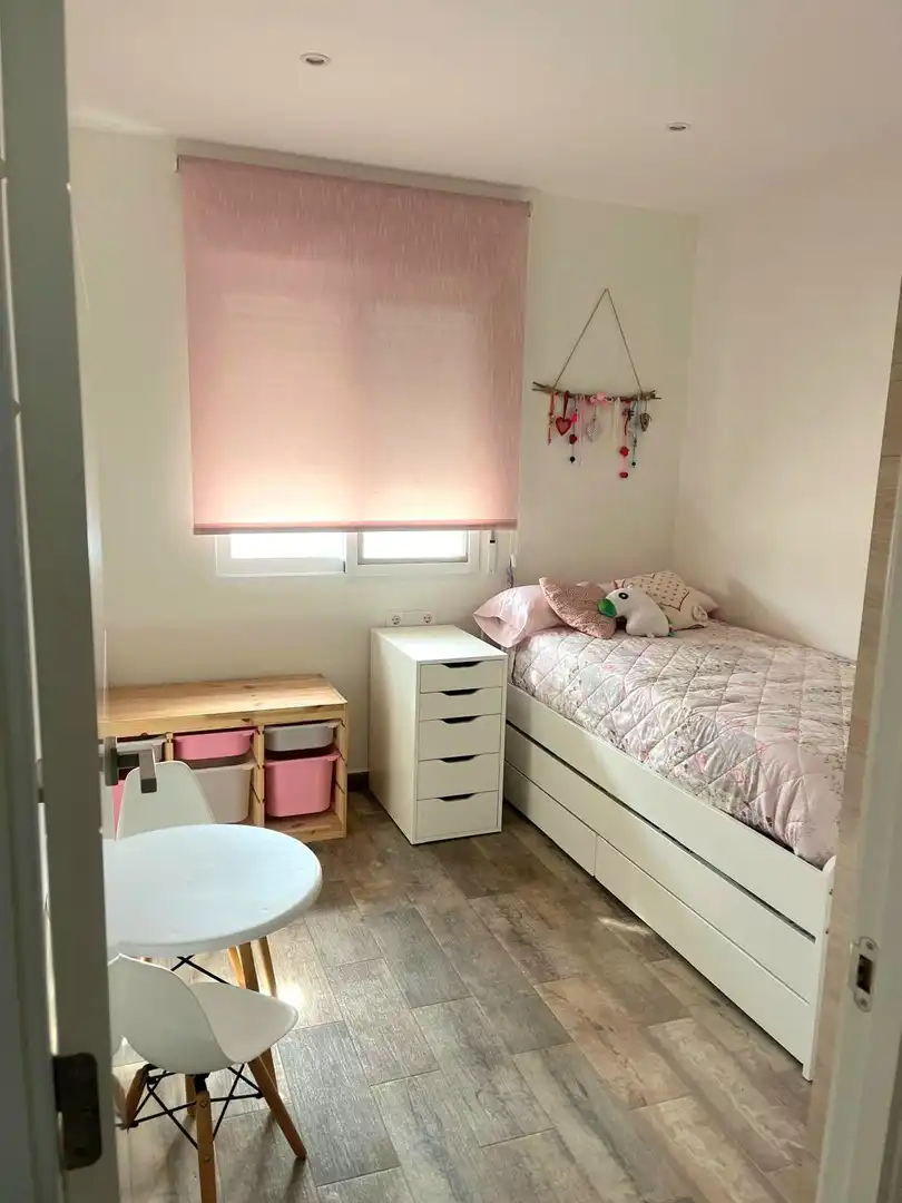 Dormitori de Casa o xalet en venda en Llombai amb Aire condicionat, Terrassa i Traster