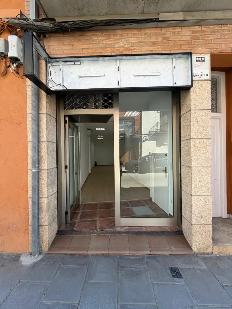 Local comercial de lloguer a Carrer Francesc Camprodon 57