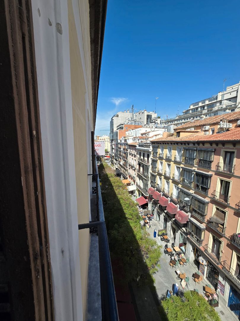 Vista exterior de Pis en venda en  Madrid Capital amb Aire condicionat, Calefacció i Moblat