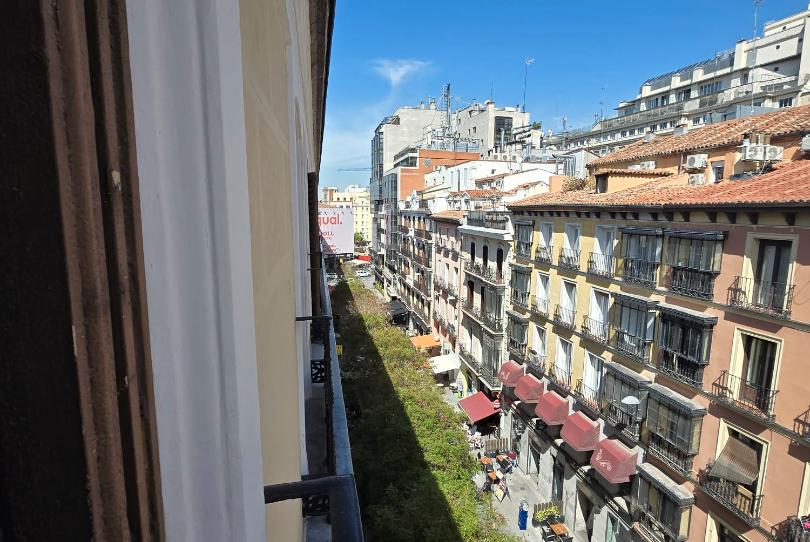 Foto 1 de Piso en venta en Calle de Preciados, Sol, Madrid