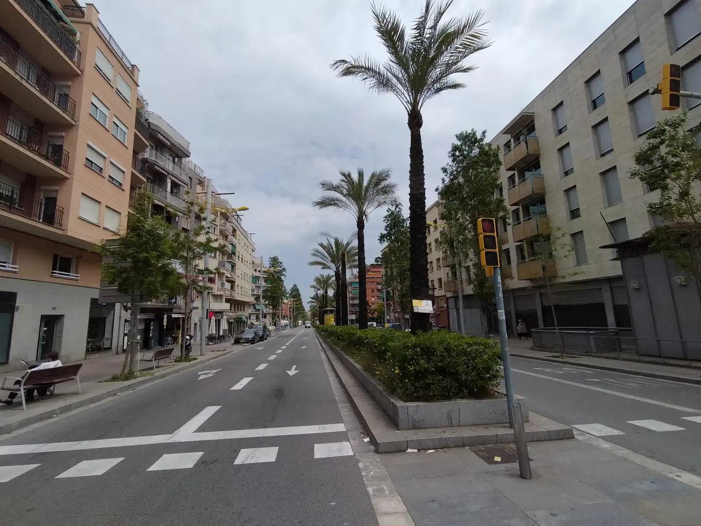 Vista exterior de Edifici en venda en Barcelona